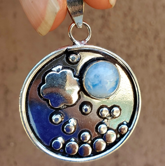 New Rainbow Moonstone 925 Silver Pendant. - Picture 9 of 16